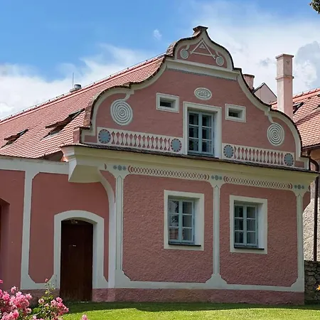 Wellness Boží Oko 4* Malé Chrášťany